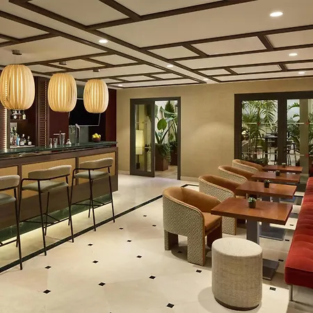 Otel Nh Collection 4*